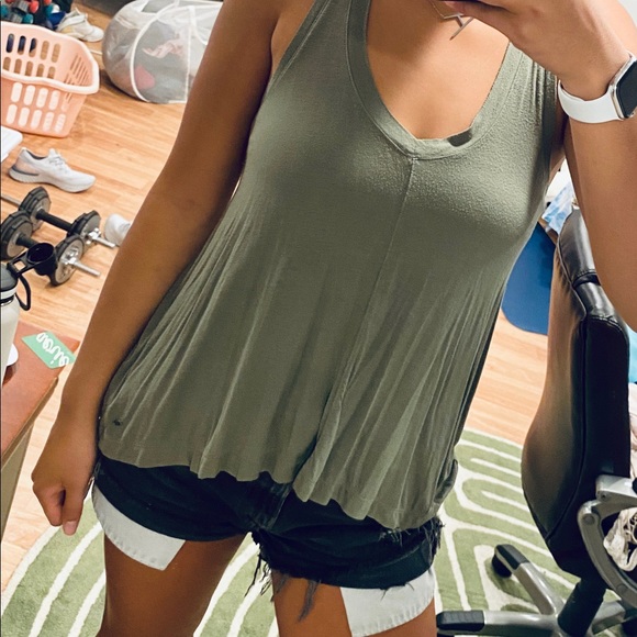 AE soft and sexy tank - Picture 3 of 3